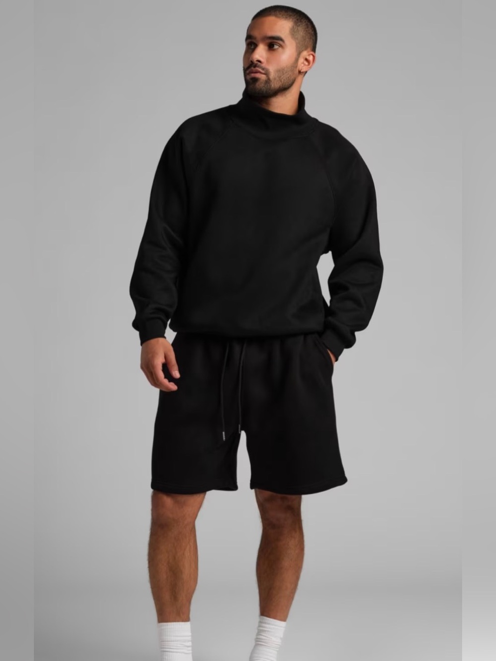 COMFRT Basic fleece shorts size M onyx black NWOT